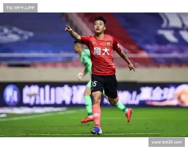 严鼎皓伤愈复出，时隔354天重返中超赛场